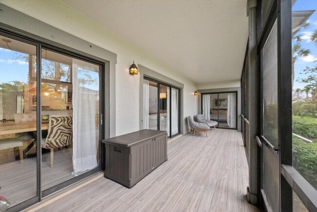 Building Photo - 11355 Pond View Dr
