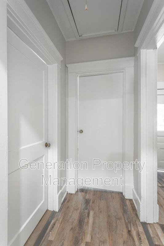 Building Photo - 1420 Hixson Pike