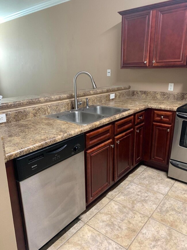 Building Photo - 1681 Hadleigh Hills Ct