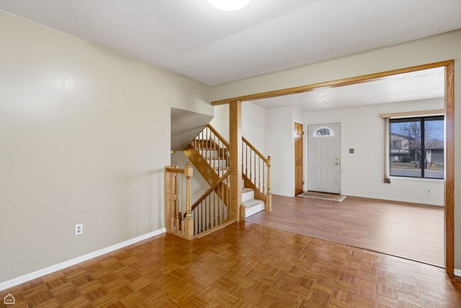 Building Photo - 409 Kensington Dr