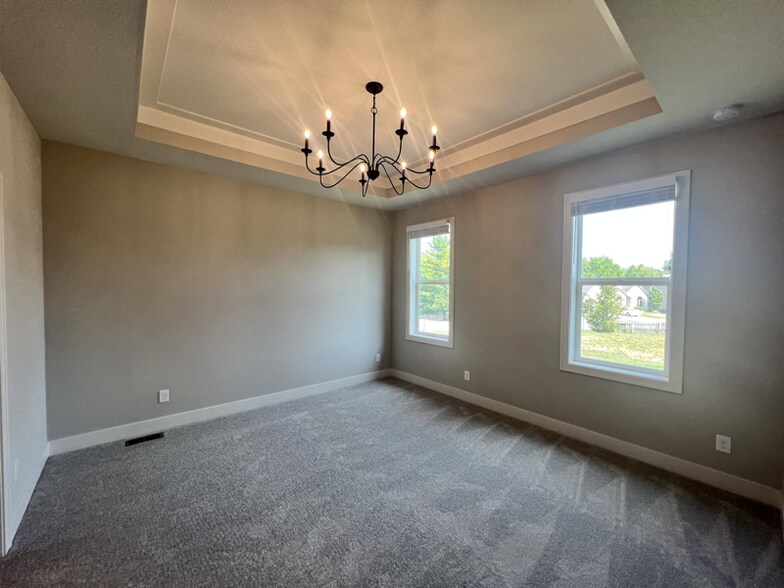 Building Photo - 1302 SW Heartwood Dr