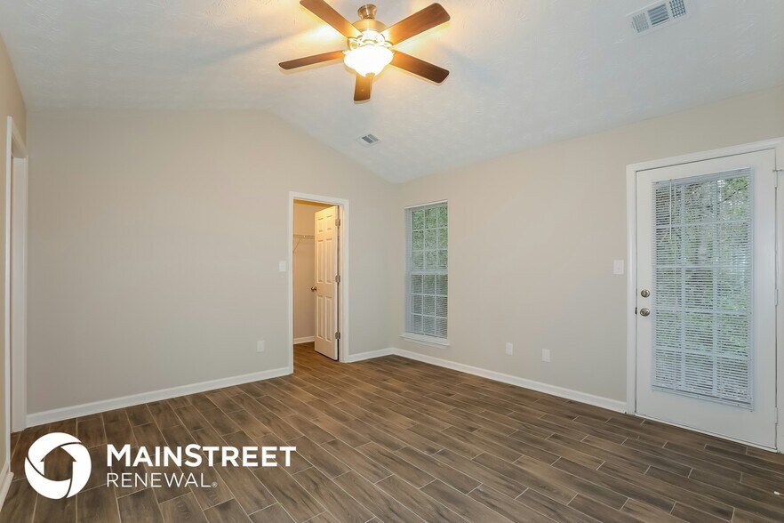 Building Photo - 1050 Overlook Dr