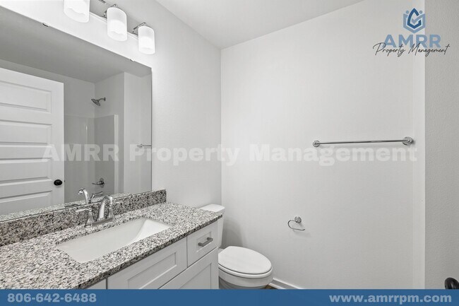 Building Photo - 300 Honeybee Ave