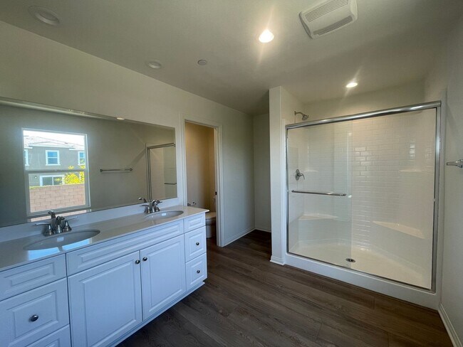 Building Photo - Victorville New Construction 5 bedroom!