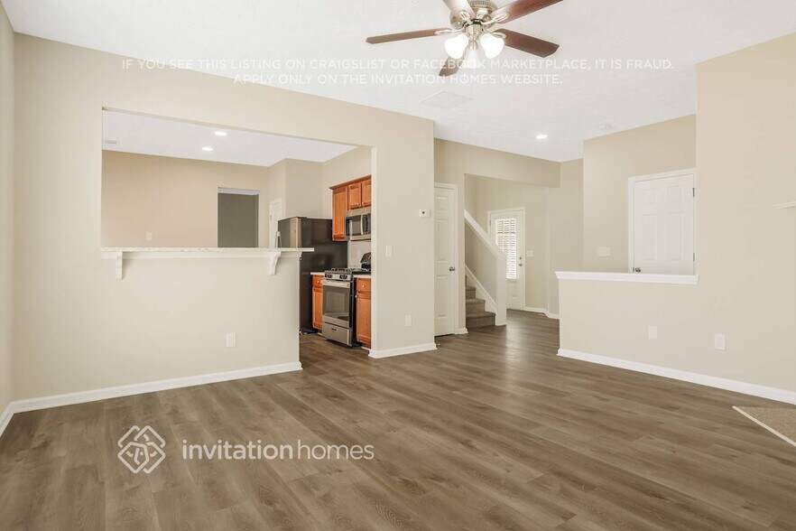 Building Photo - 76 Laurelton Cir