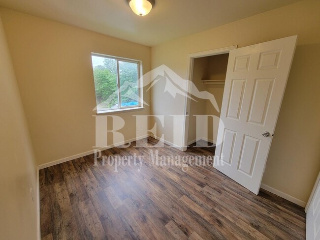 Building Photo - 4114 McCall Blvd W