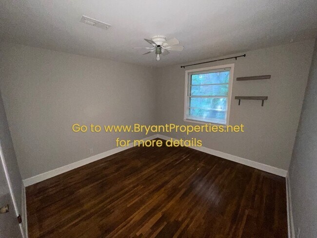 Building Photo - 1915-B Sweetbriar Ave - Nashville, TN 37212