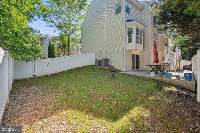 Building Photo - 20631 Piney Branch Way