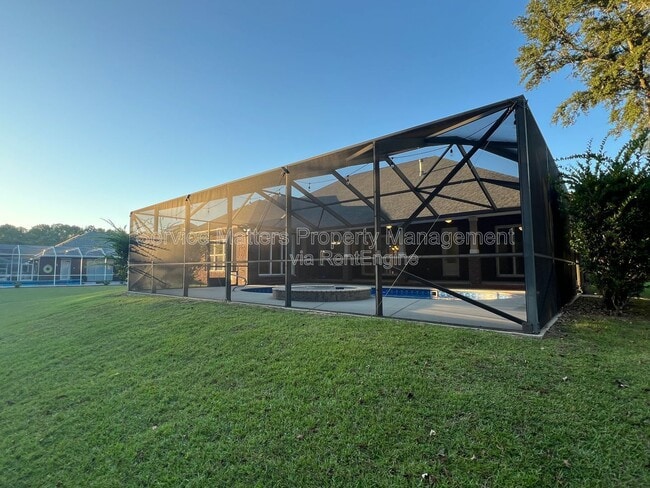 Building Photo - 2926 Greystone Dr