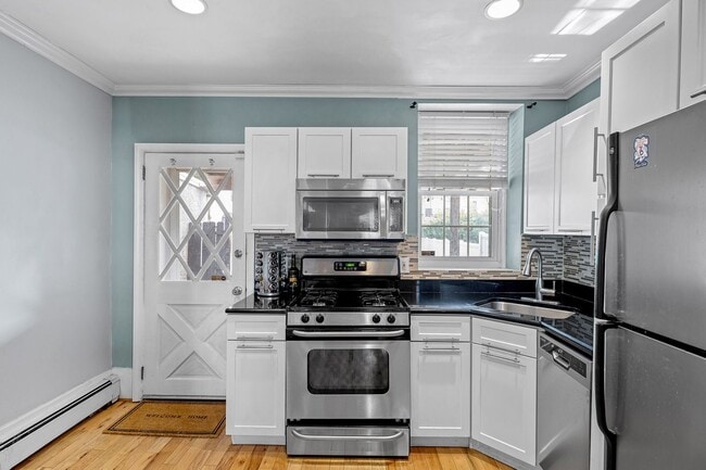 Building Photo - 147 East St