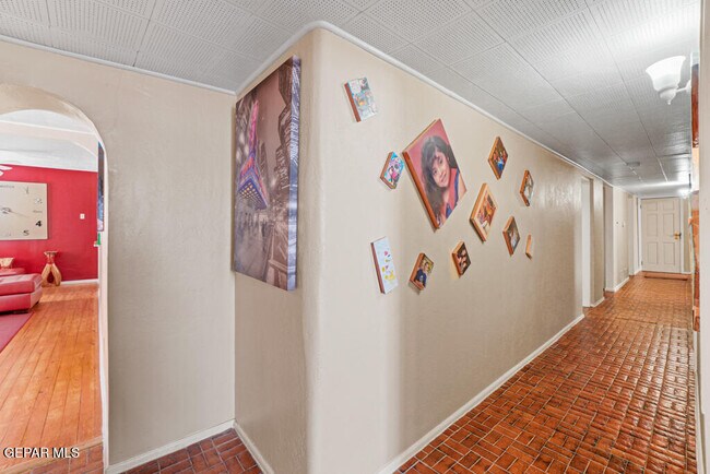 Building Photo - 10104 Socorro Rd