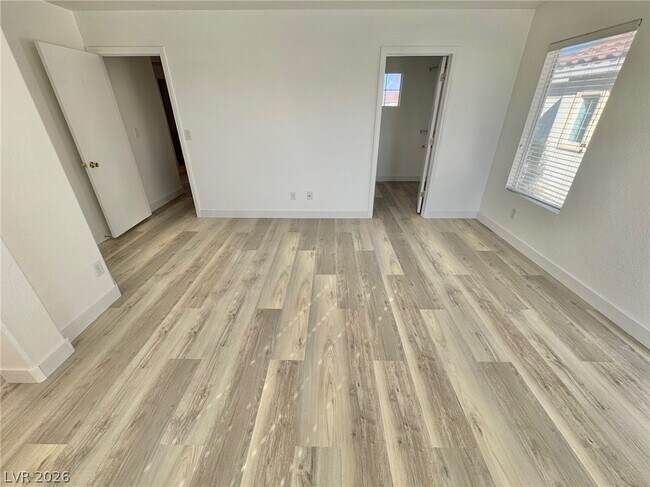 Building Photo - 9511 W Spring Blush Ave
