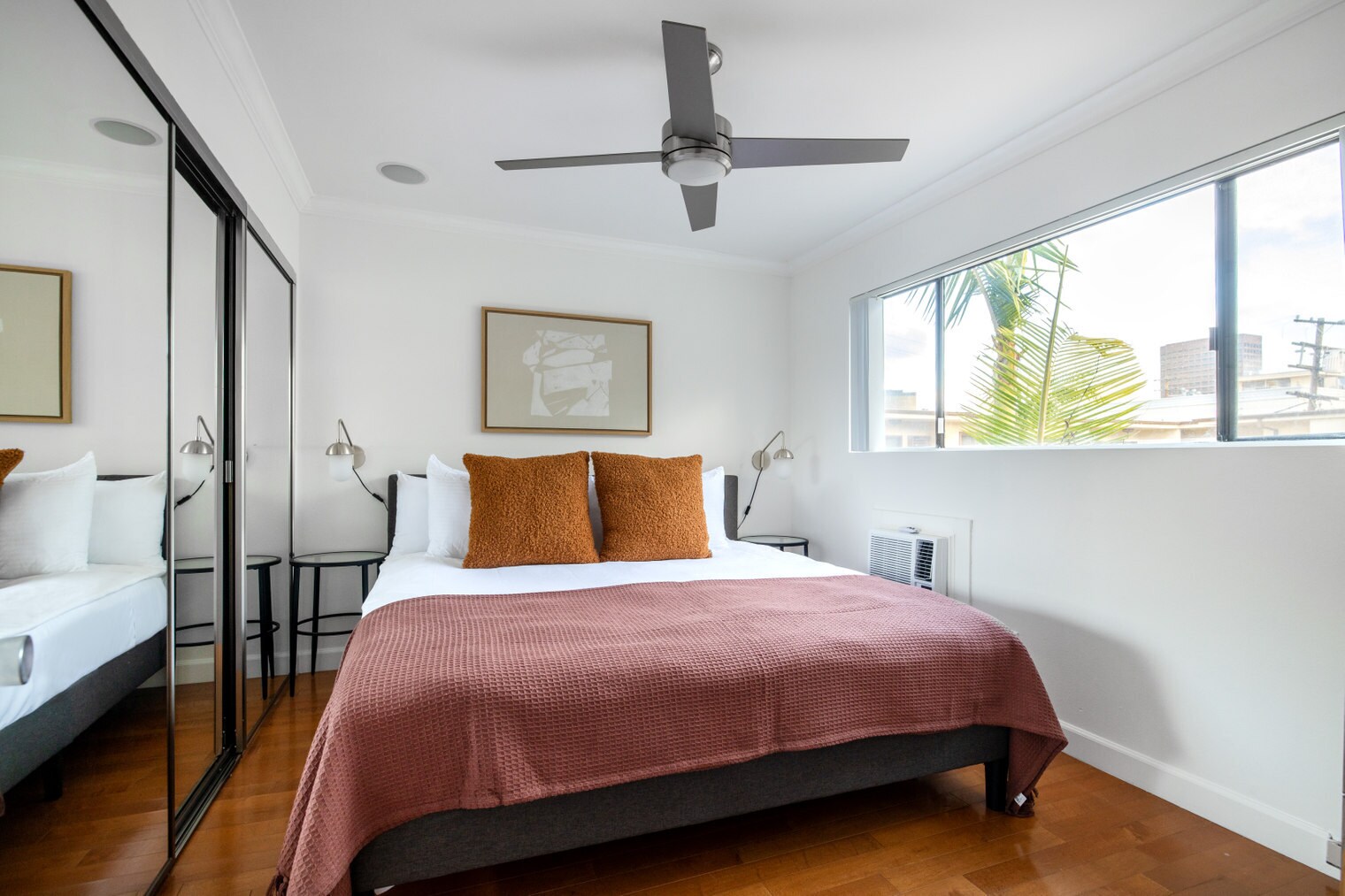 Building Photo - 11908 Dorothy St