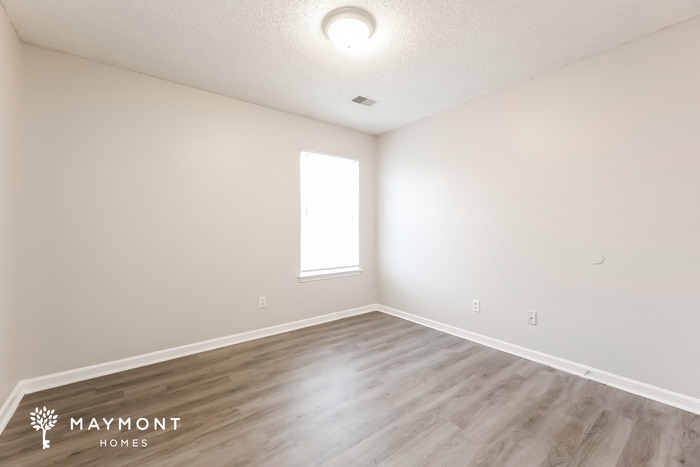 Building Photo - 124 W Corley Ln