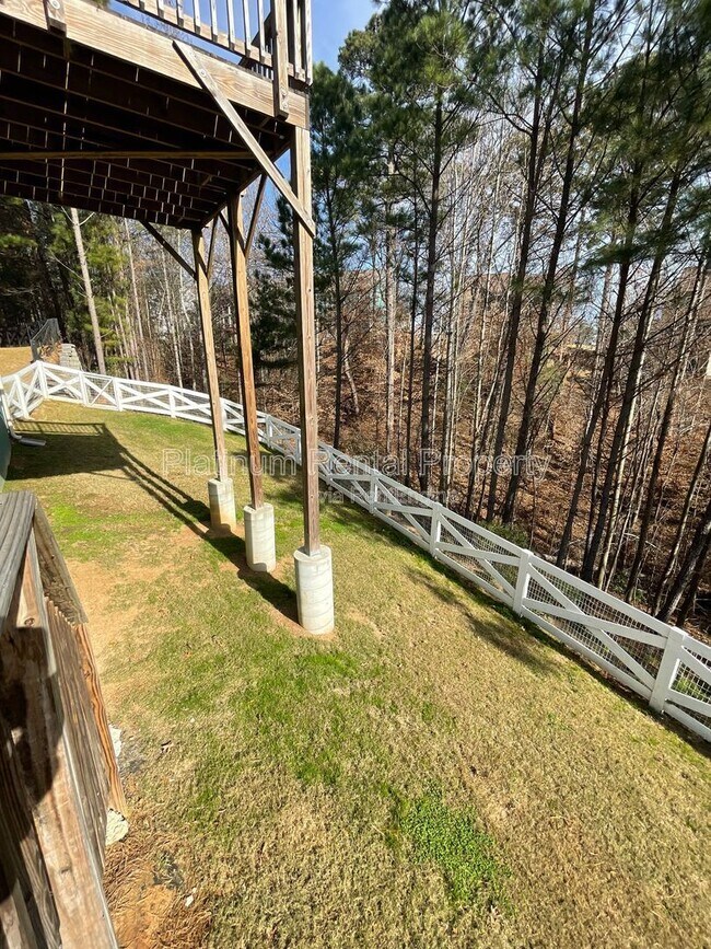 Building Photo - 1616 Chancery Ln