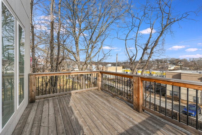 Building Photo - 4133 Virginia Ave