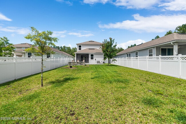 Building Photo - 330 Greenway Ln