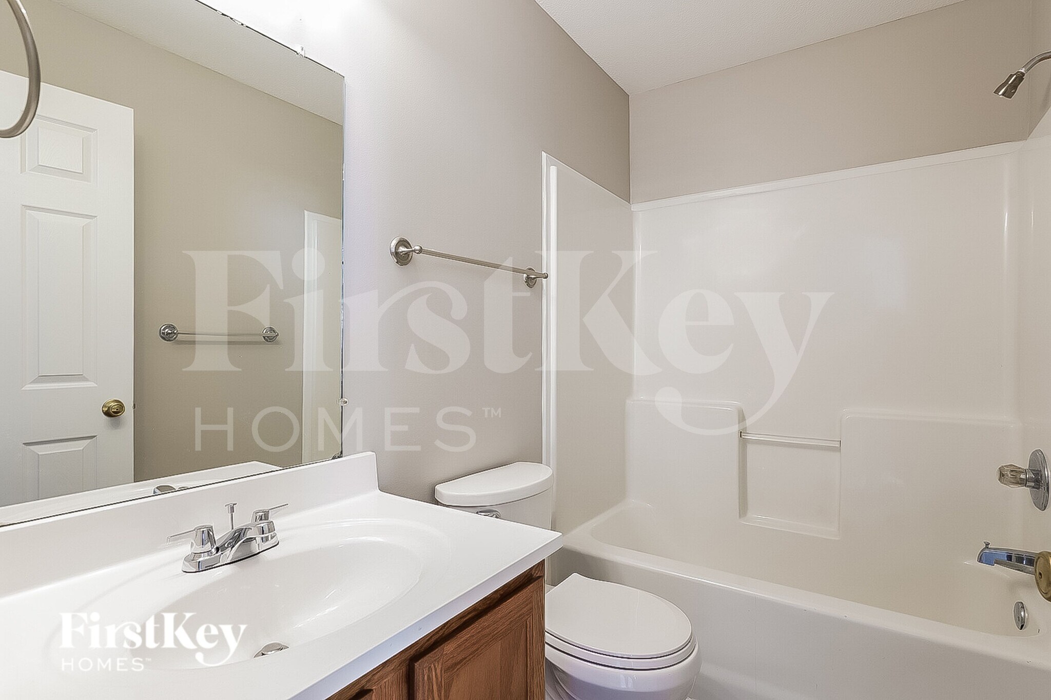 Building Photo - 3426 N Henderson Way