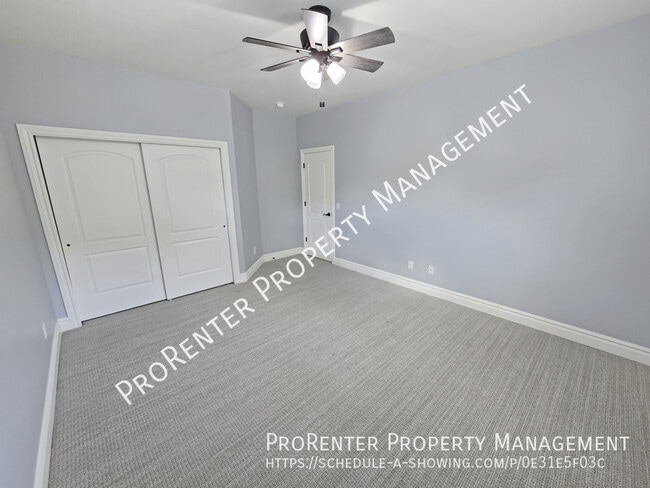 Building Photo - 843 Eaglepointe Dr