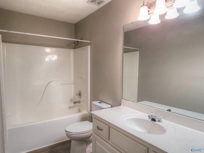 Building Photo - 241 Misty Cove Ct