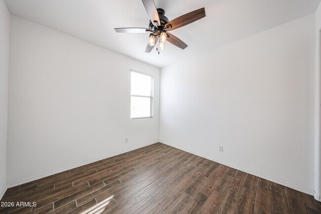 Building Photo - 2306 E Branham Ln