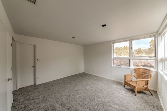 Building Photo - SANDIA HEIGHTS EXECUTIVE RENTAL 2+Story 3B...