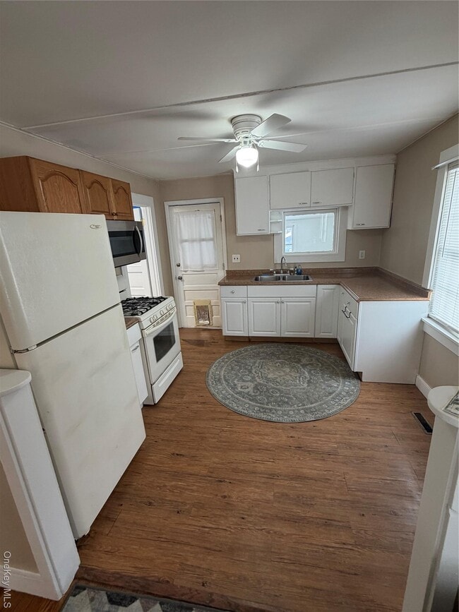 Building Photo - 216 Old Rte 22