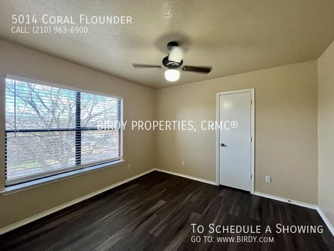 Building Photo - "Spacious 3-Bedroom Sanctuary with 2.5 Bat...