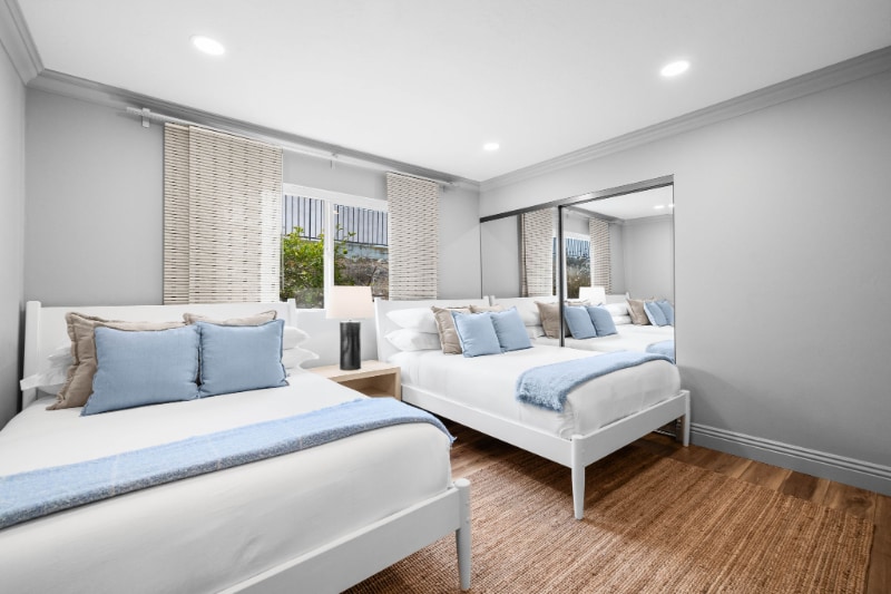 Building Photo - 5842 Soledad Mountain Rd