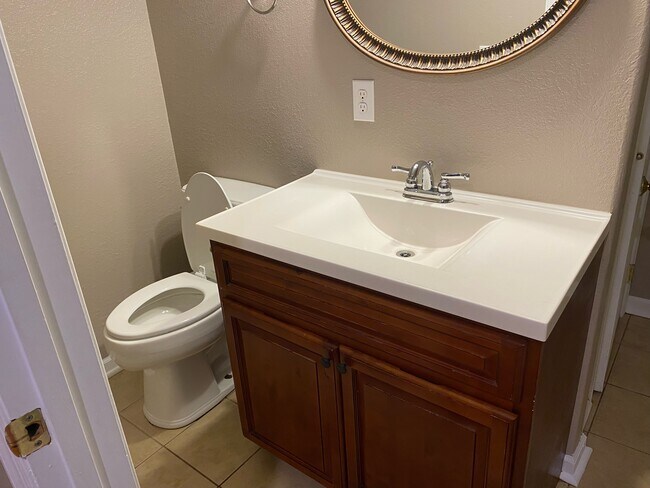 Building Photo - 301 Cumberland St