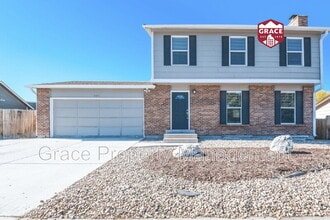 Building Photo - 9371 Bellaire Dr