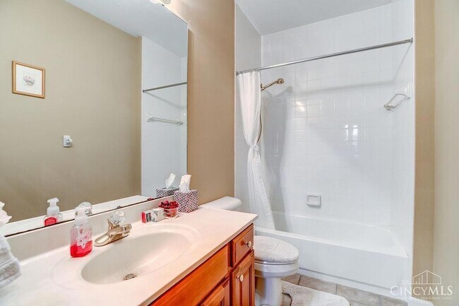 Building Photo - 6821 Gentry Ln