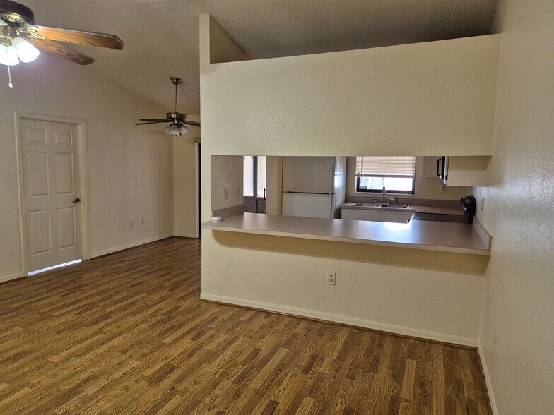 Building Photo - 4353 Azora Rd