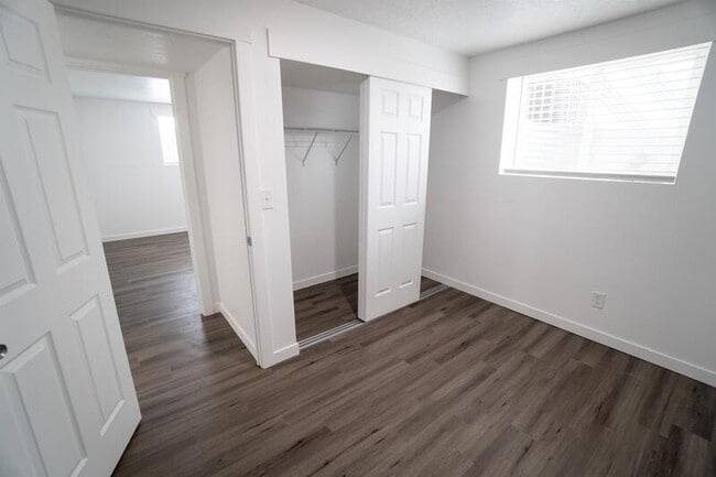 Building Photo - 4658 Thayn Dr