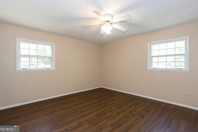 Building Photo - 3720 Sunny Hill Dr