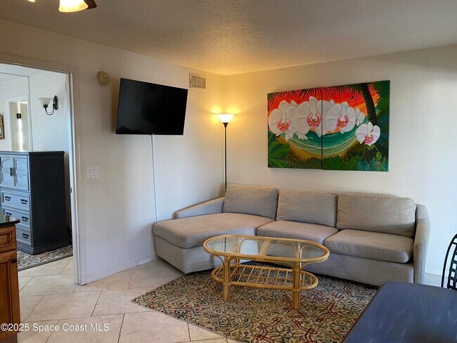 Building Photo - 1369 Jimmy Buffett Mem Hwy