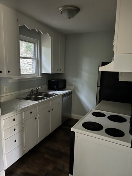 Building Photo - 350 Cross Timbers Dr