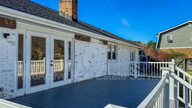 Building Photo - 5100 Shenstone Dr