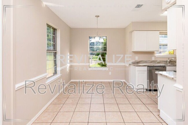 Building Photo - 1066 Bernice Hudson Dr
