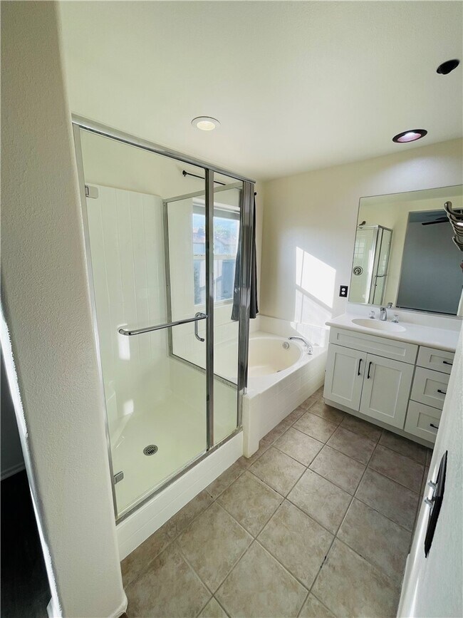 Building Photo - 33590 Willow Haven Ln