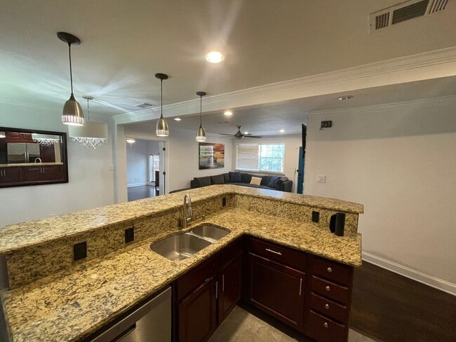 Building Photo - Remodeled 4/2 by Cascades Park