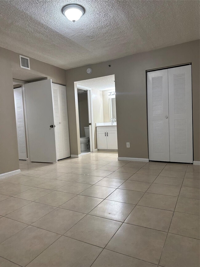 Building Photo - 5590 NW 61st St