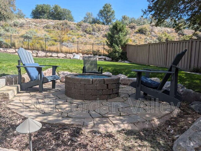 Building Photo - 14457 Gray Fox Dr