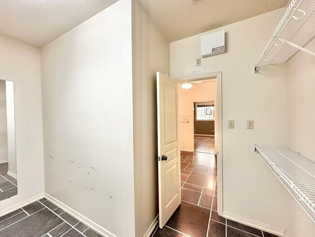 Building Photo - Coming Soon! Show Stopping Home in Flint!