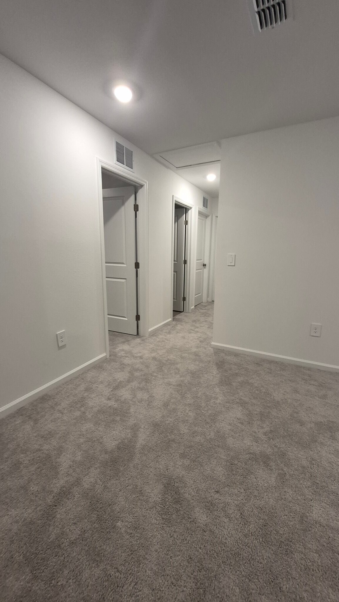Building Photo - 6220 Botticella Blvd