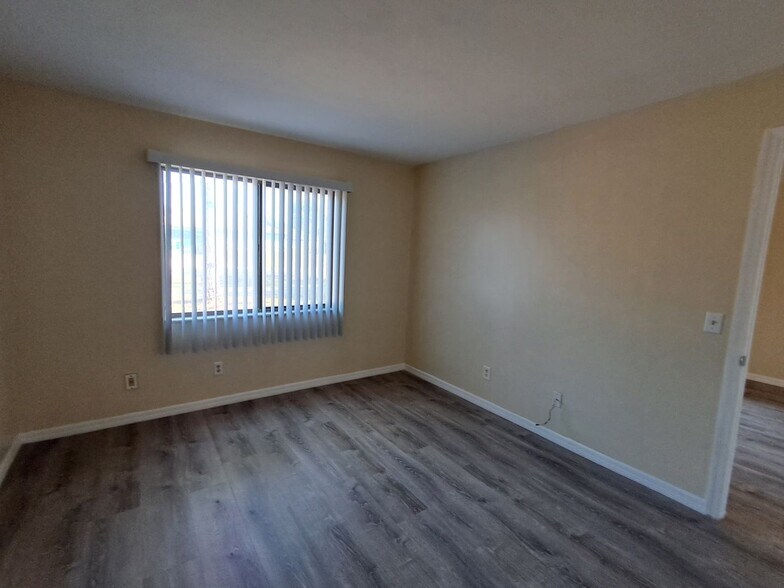 Building Photo - 22523 Westchester Blvd