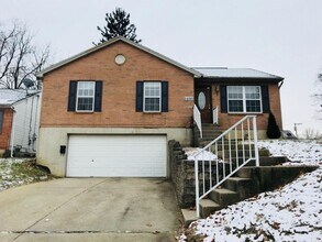 Building Photo - DELHI TOWNSHIP-Cute updated 3 bedroom 2bath ranch in OHSD w/huge 2 car garage