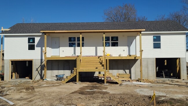 Building Photo - 410 S 2nd St