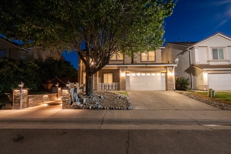 Building Photo - 2210 Citrine Way