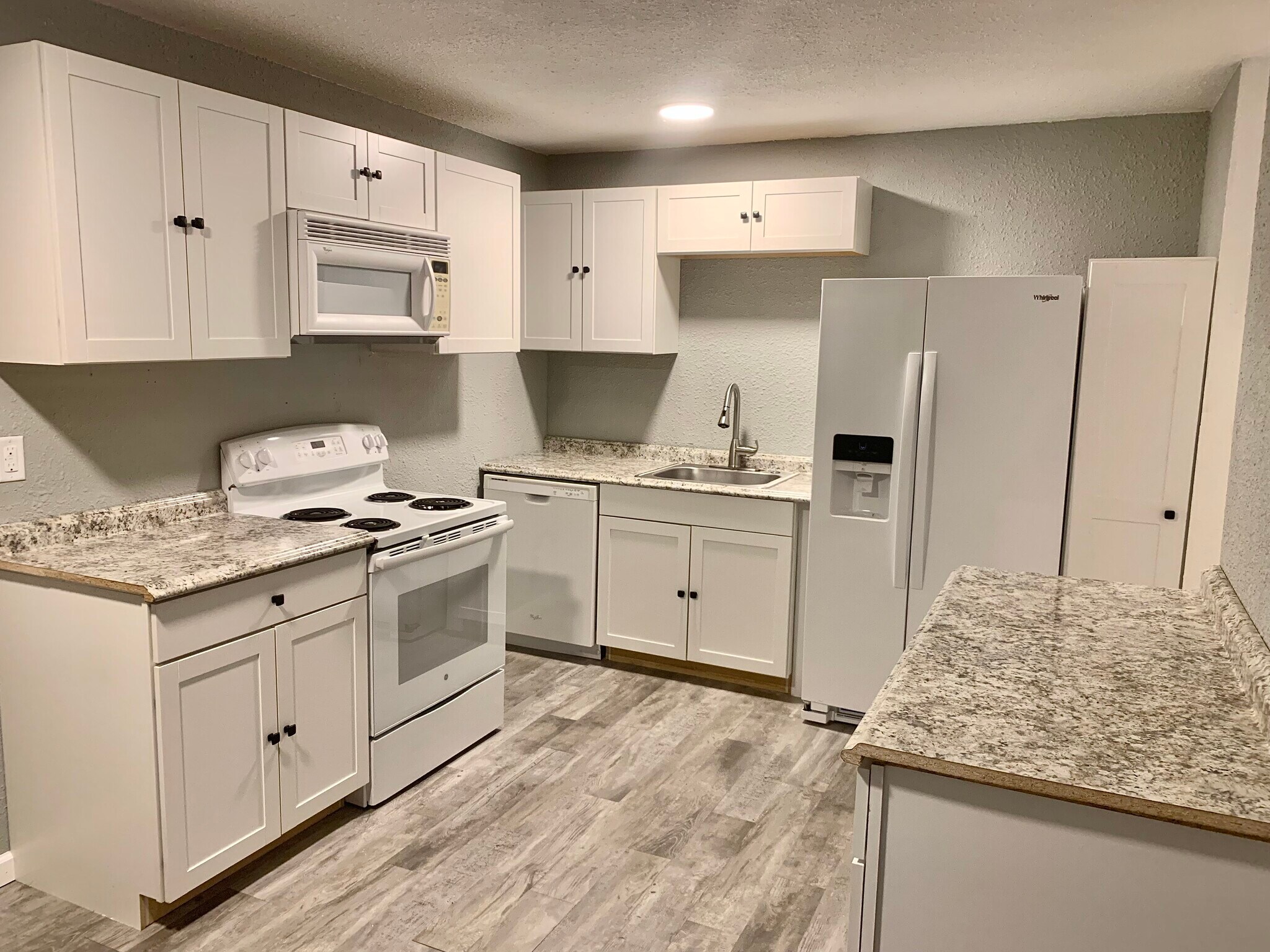 Building Photo - 12 Gage Rd